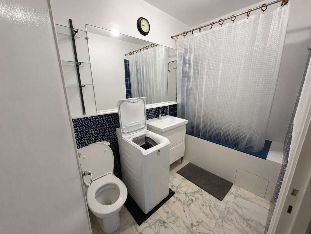 Appartement à FONTENAY-LE-FLEURY