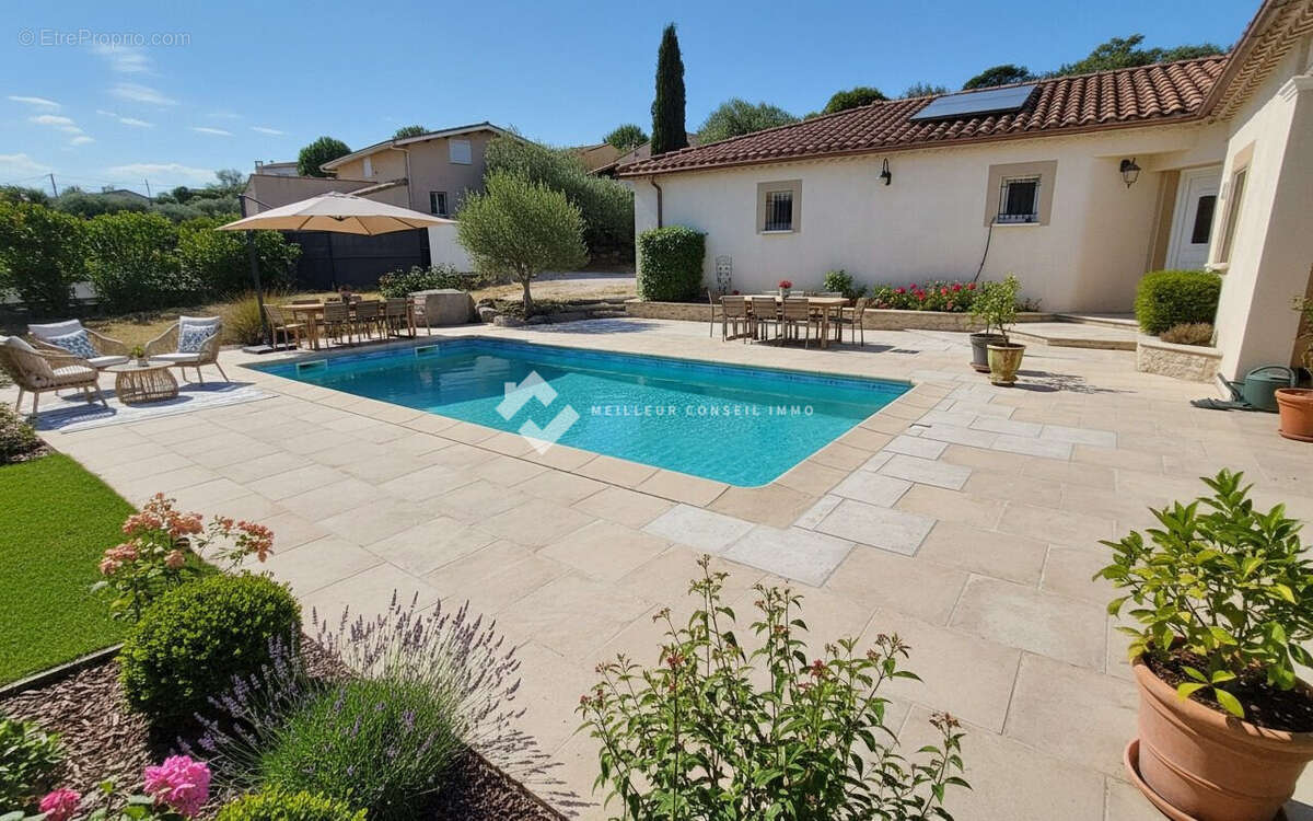 Maison 149 m² à Saint-Victor-De-Malcap  - photo 2