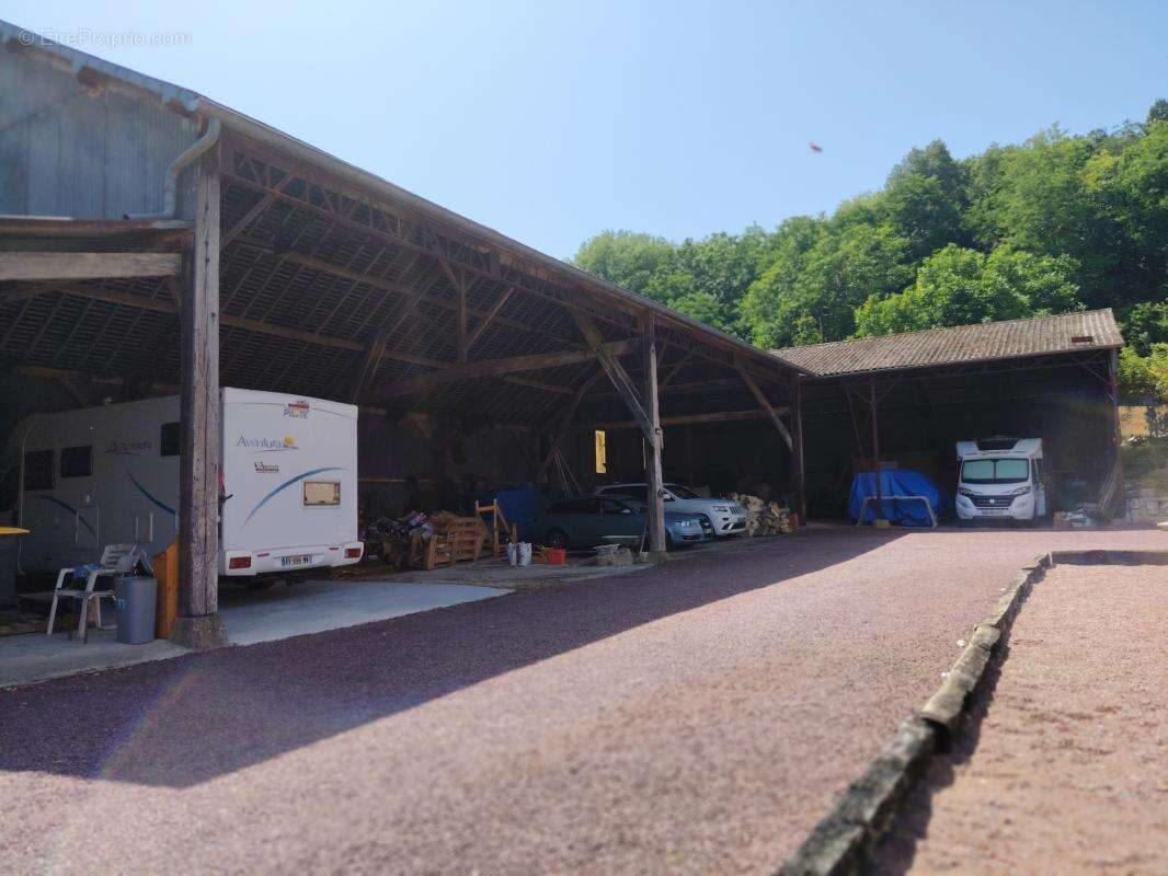 Maison à DANGE-SAINT-ROMAIN