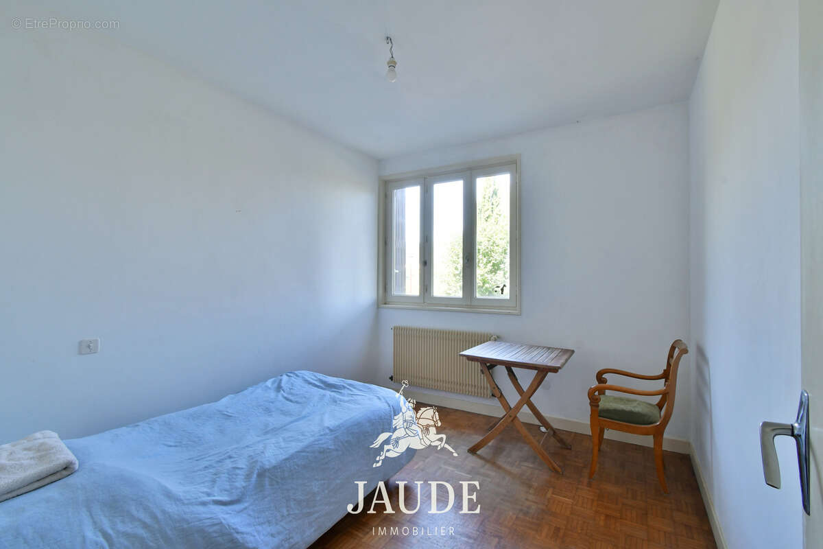 Maison d’architecte 160 m2 avec piscine + Appartement F3 de 61 m2 à rénover -Terrain 1 639 m2   L’Étang   Chan - photo 17