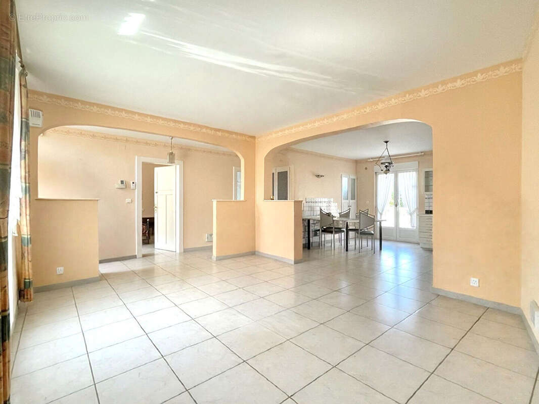 Charmante maison de ville en plein coeur de Florange - photo 3