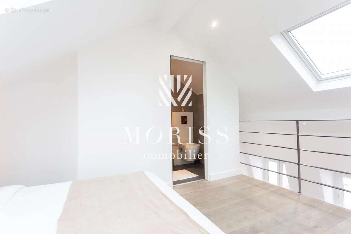 Appartement à PARIS-7E