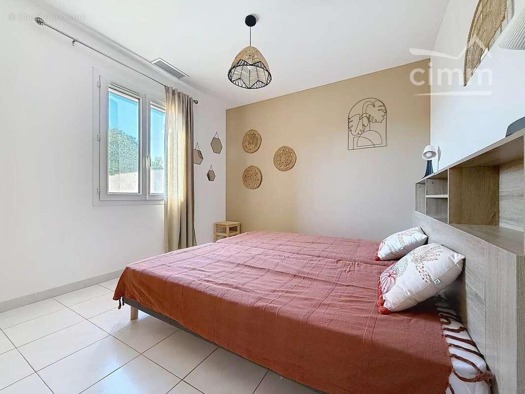Villa de plain pied avec 4 chambres et proche du centre ville - photo 12