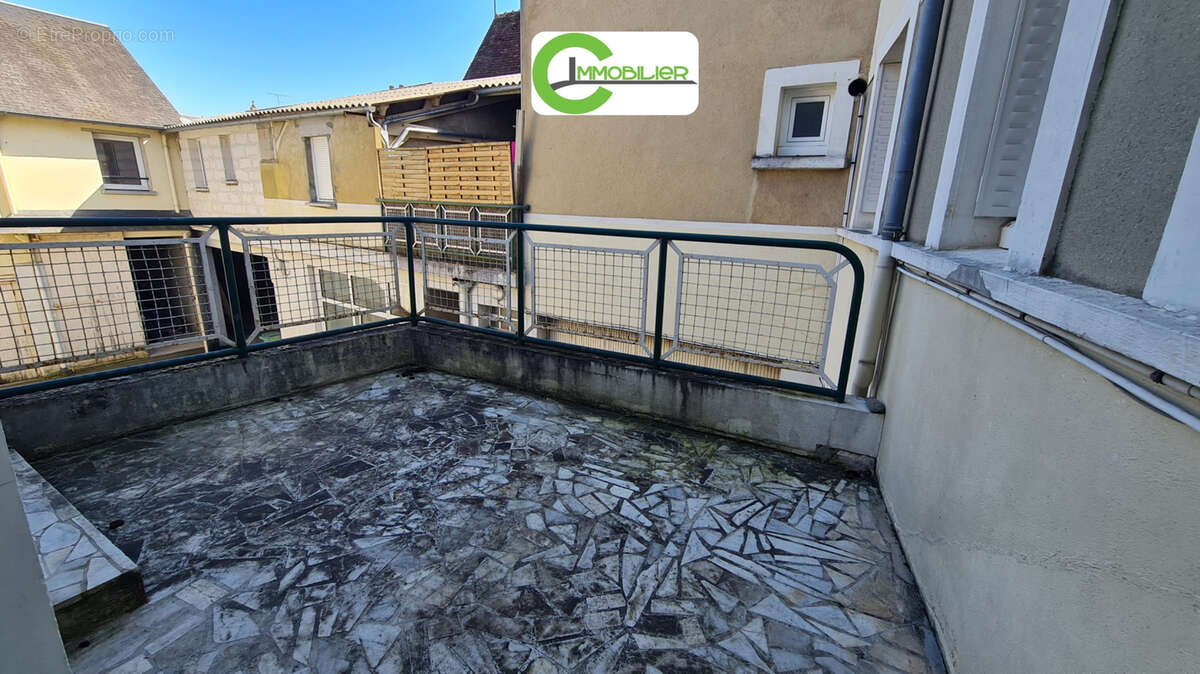 LA FERTE BERNARD, Immeuble de rapport centre ville - photo 6