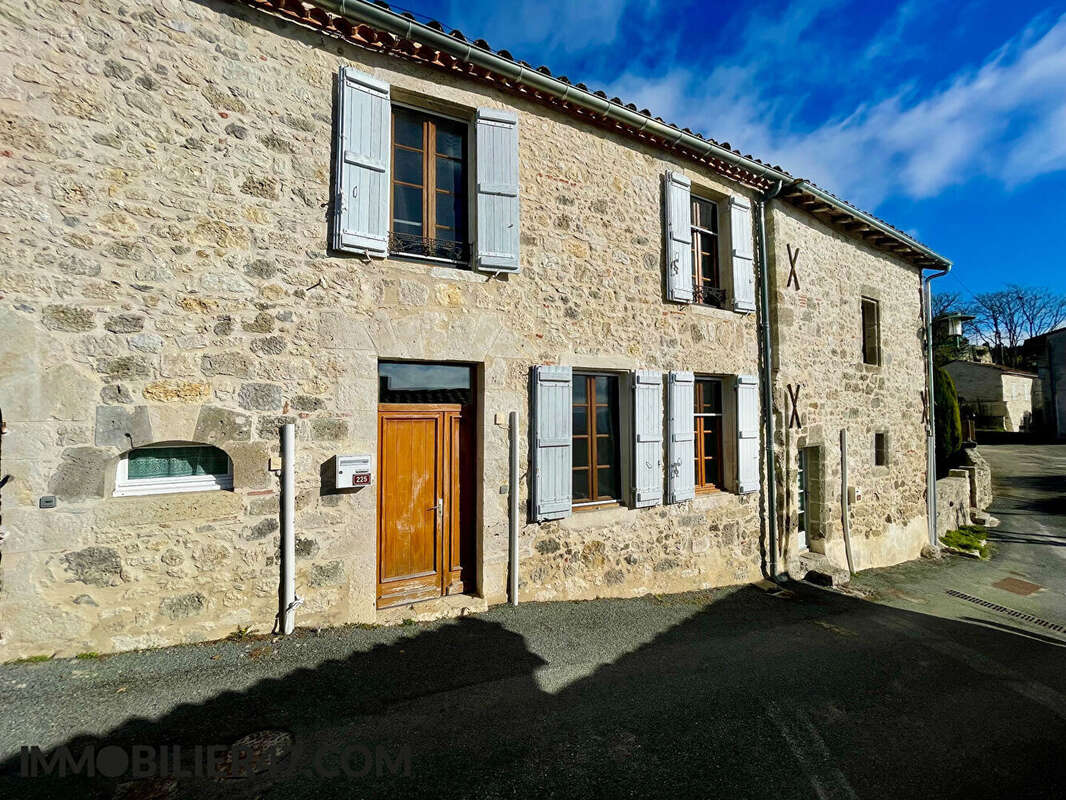 Maison à CLERMONT-DESSOUS