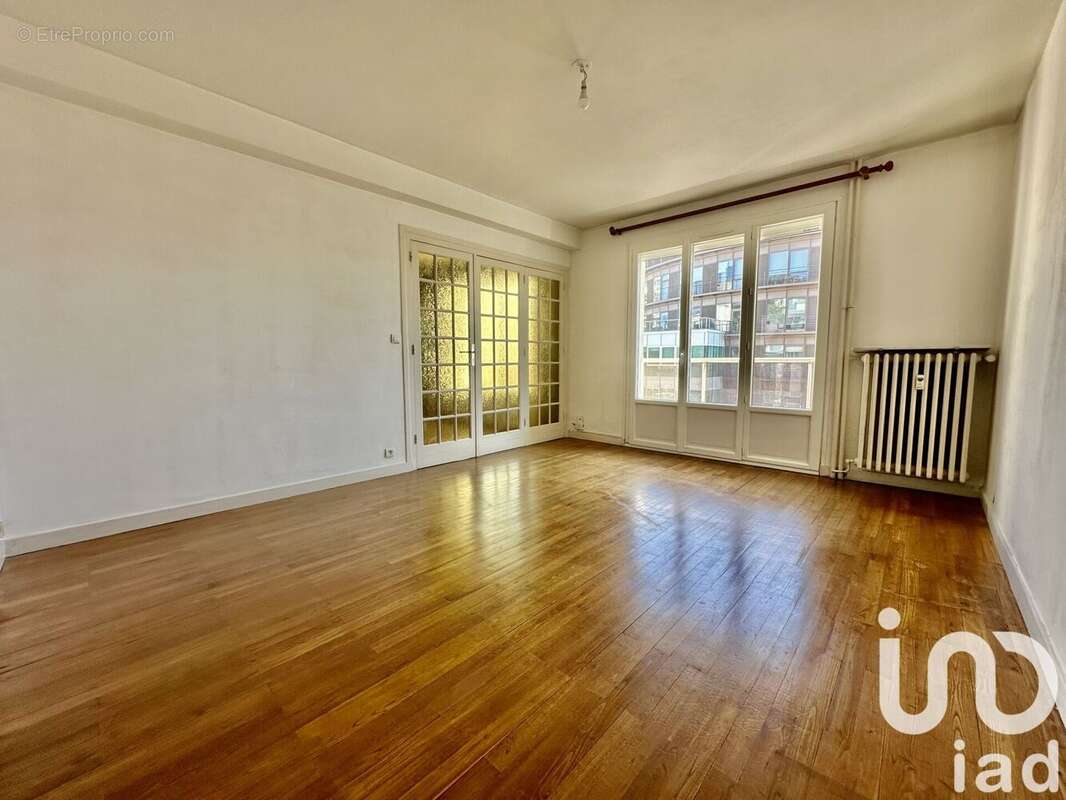 Photo 2 - Appartement à SAINT-ETIENNE