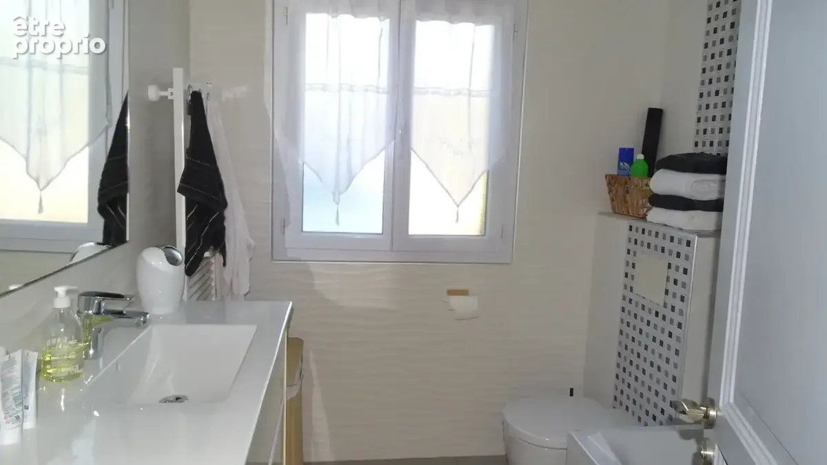 villa F4 récente - photo 9