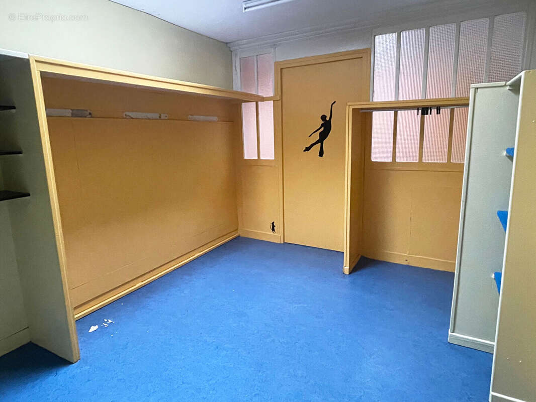 Commerce à NANTERRE