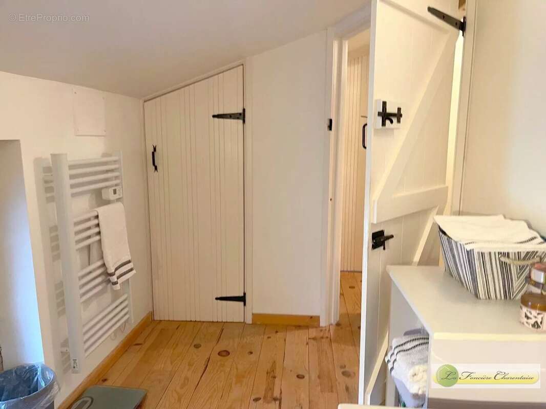 Maison à SAINT-FRAIGNE