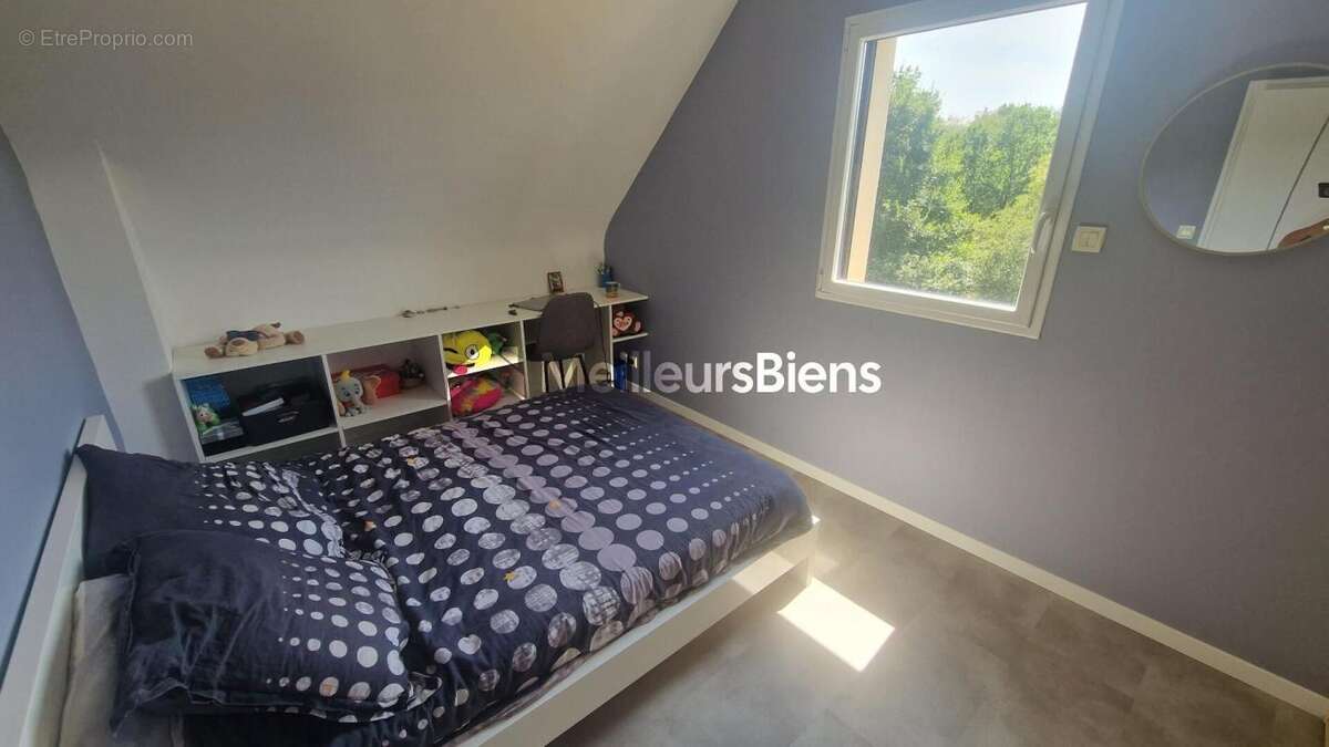 Maison 125 m² à Plumelin, 4 chambres, terrain de 1088 m² - photo 8