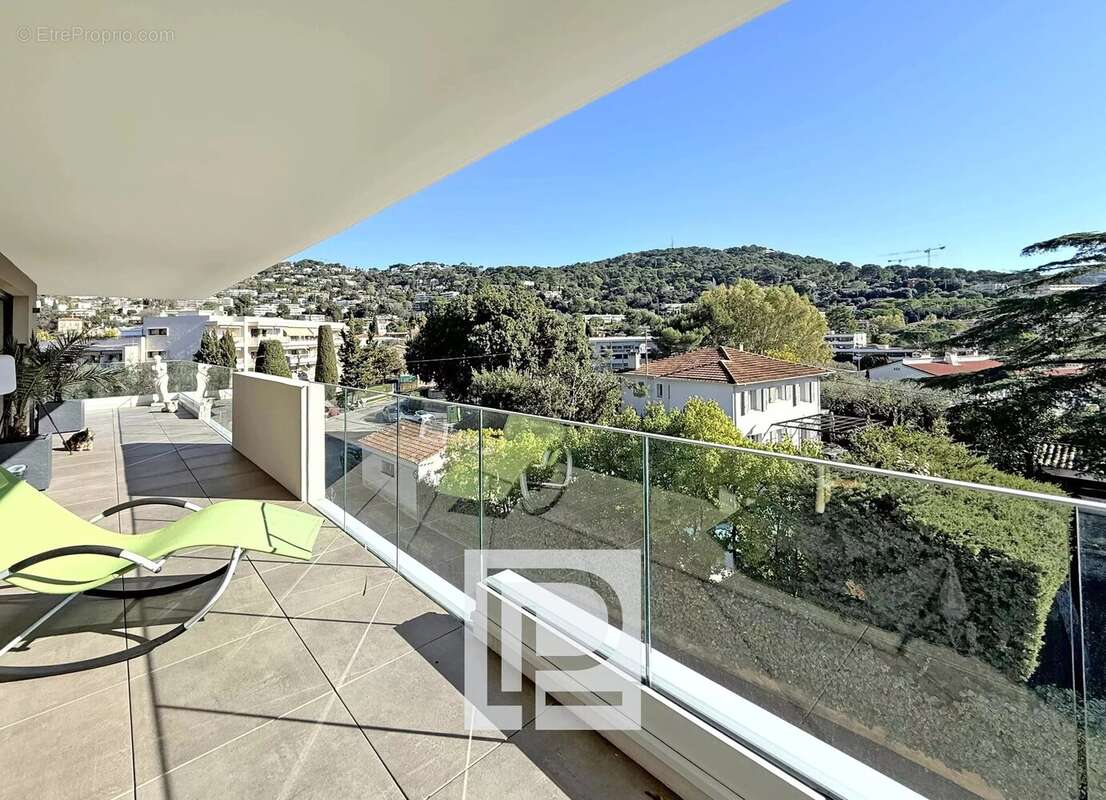 Appartement à LE CANNET