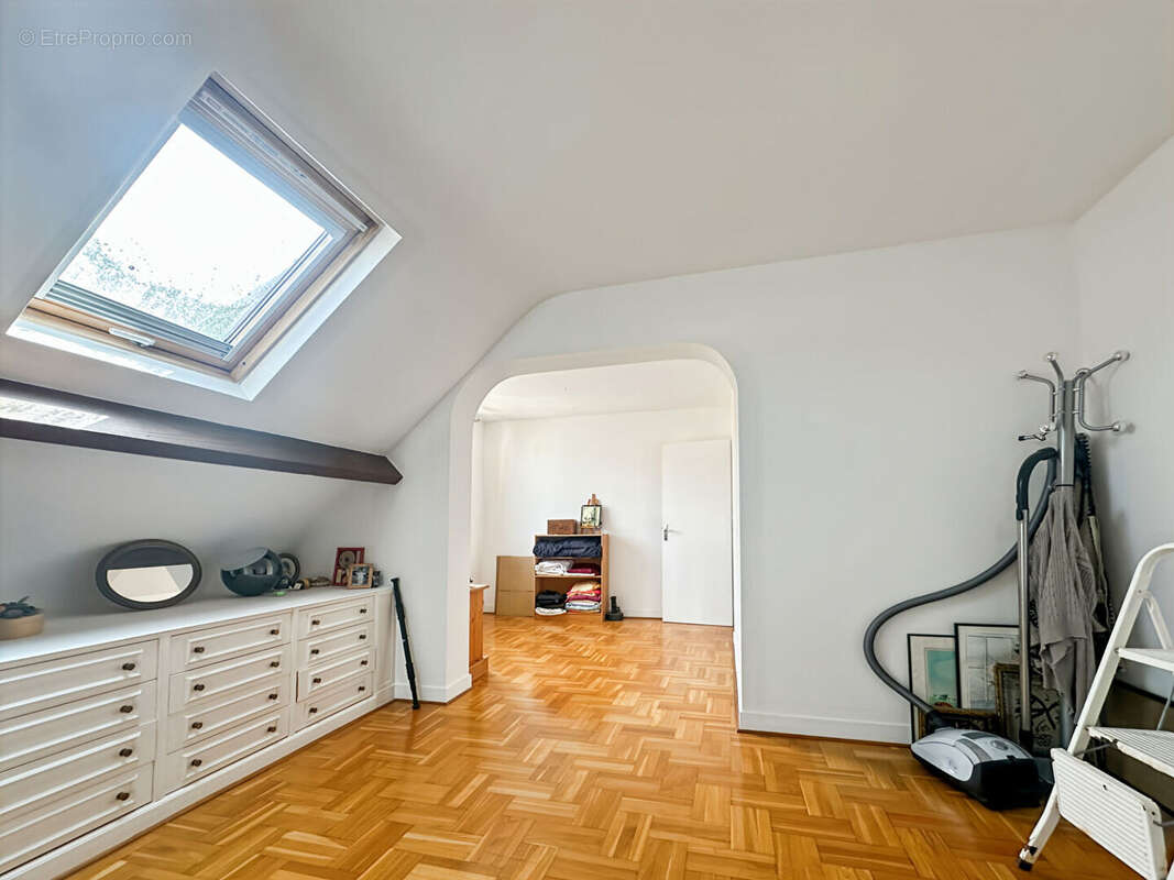 Maison à ROSNY-SOUS-BOIS