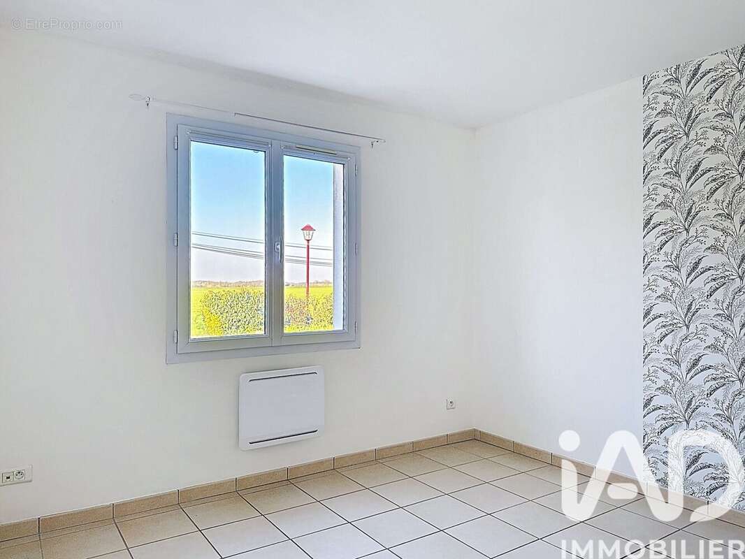 Maison 91 m² à Marsais-Sainte-Radegonde  - photo 8