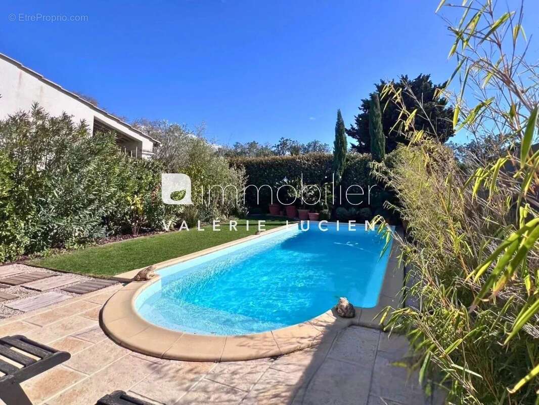 Maison à MAUSSANE-LES-ALPILLES