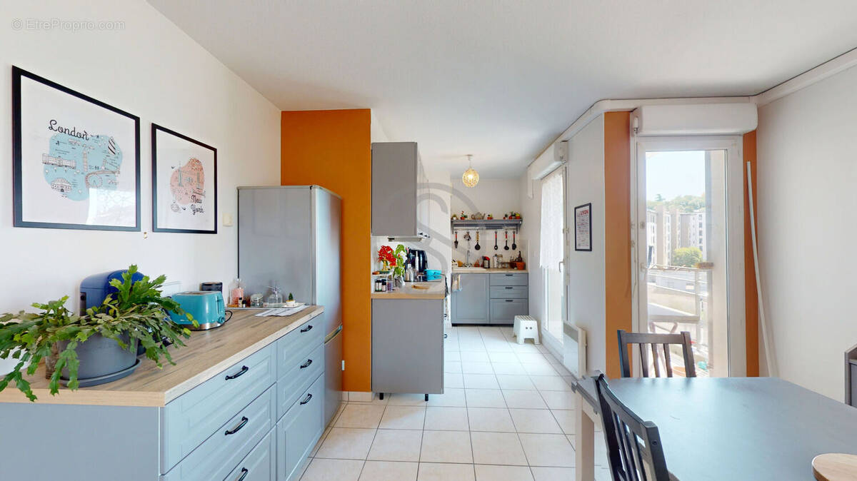 Appartement à SAINT-FONS