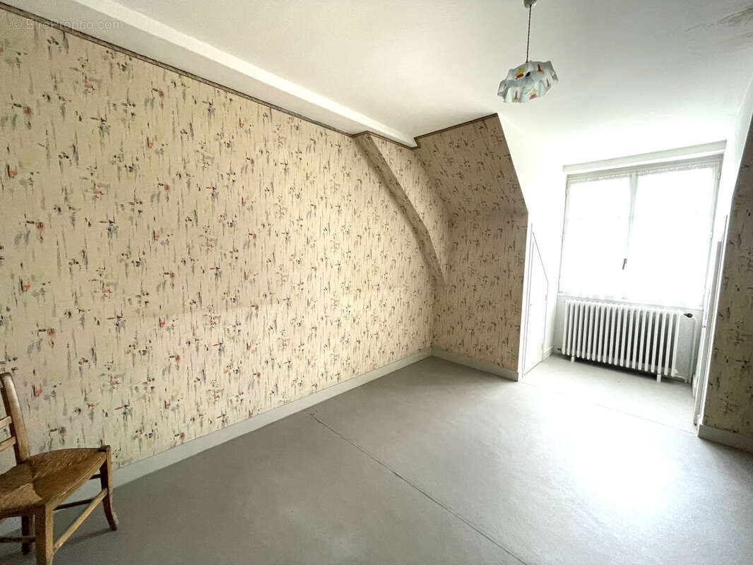 Grande Maison -  4 Chambres - Garages - photo 6