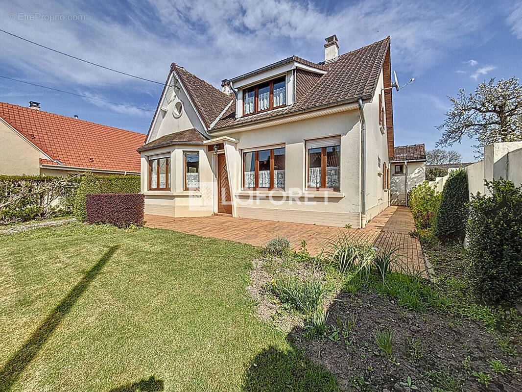 Maison à MONTREUIL