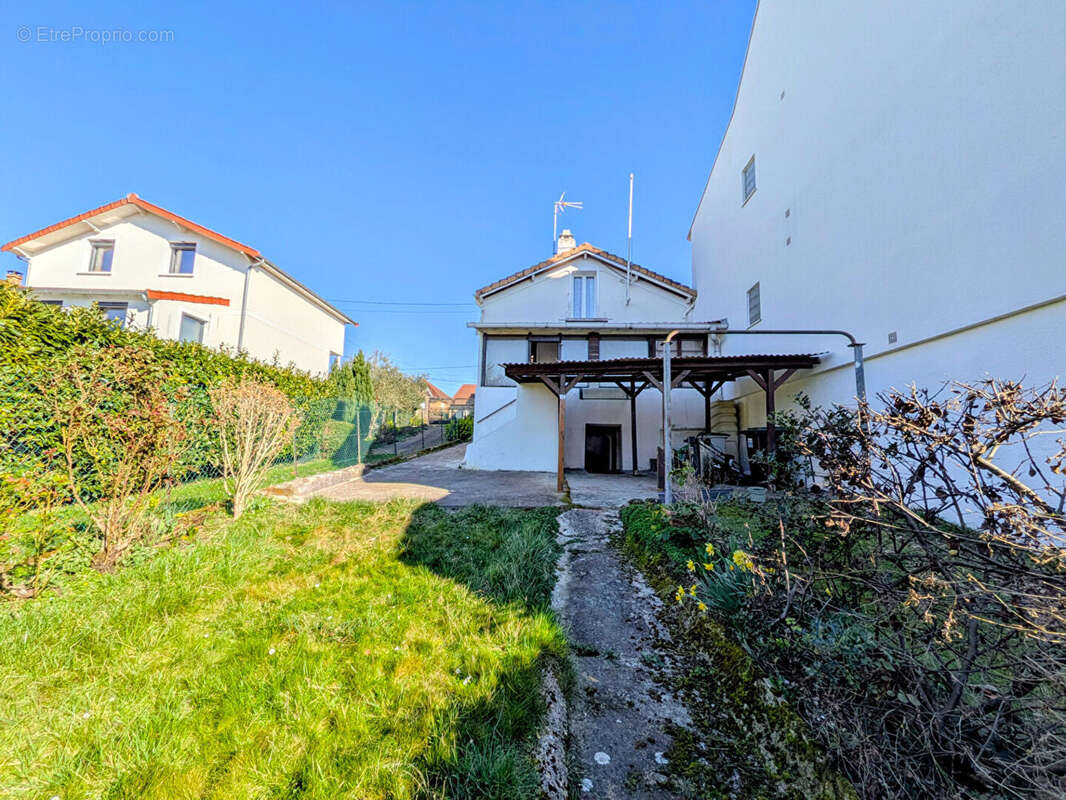Maison à LA FRETTE-SUR-SEINE