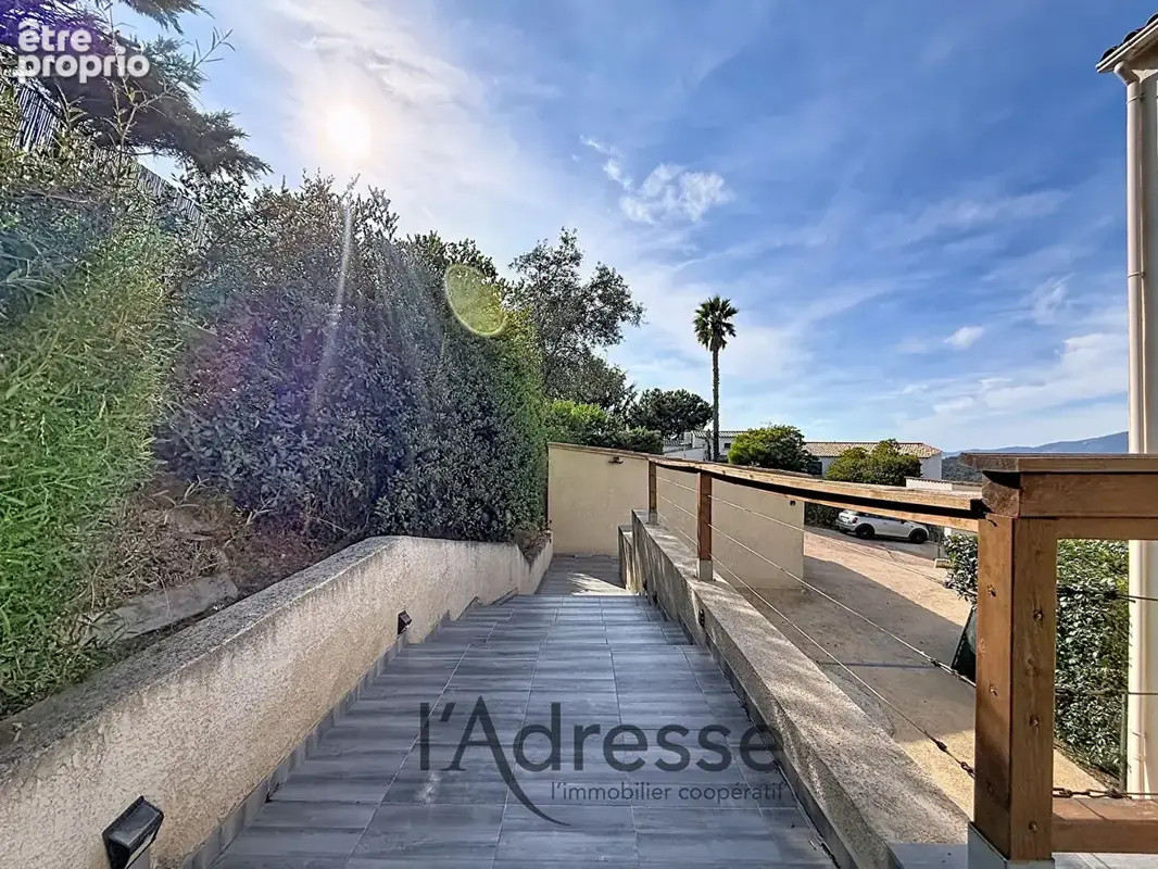 Appartement Duplex 4 pièces - 114 m² - PORTICCIO - Vue mer - Dernier étage - Garage - photo 15