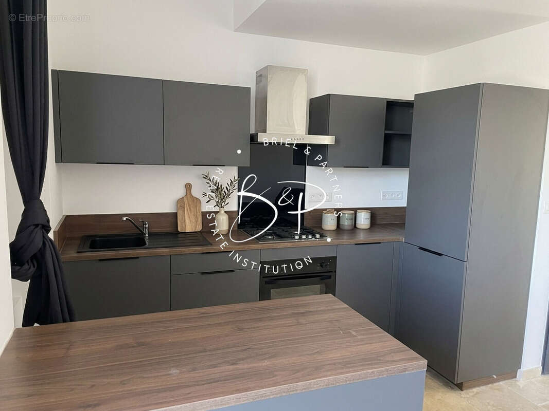 LORGUES A VENDRE Appartement  T3 entièrement rénové - photo 2