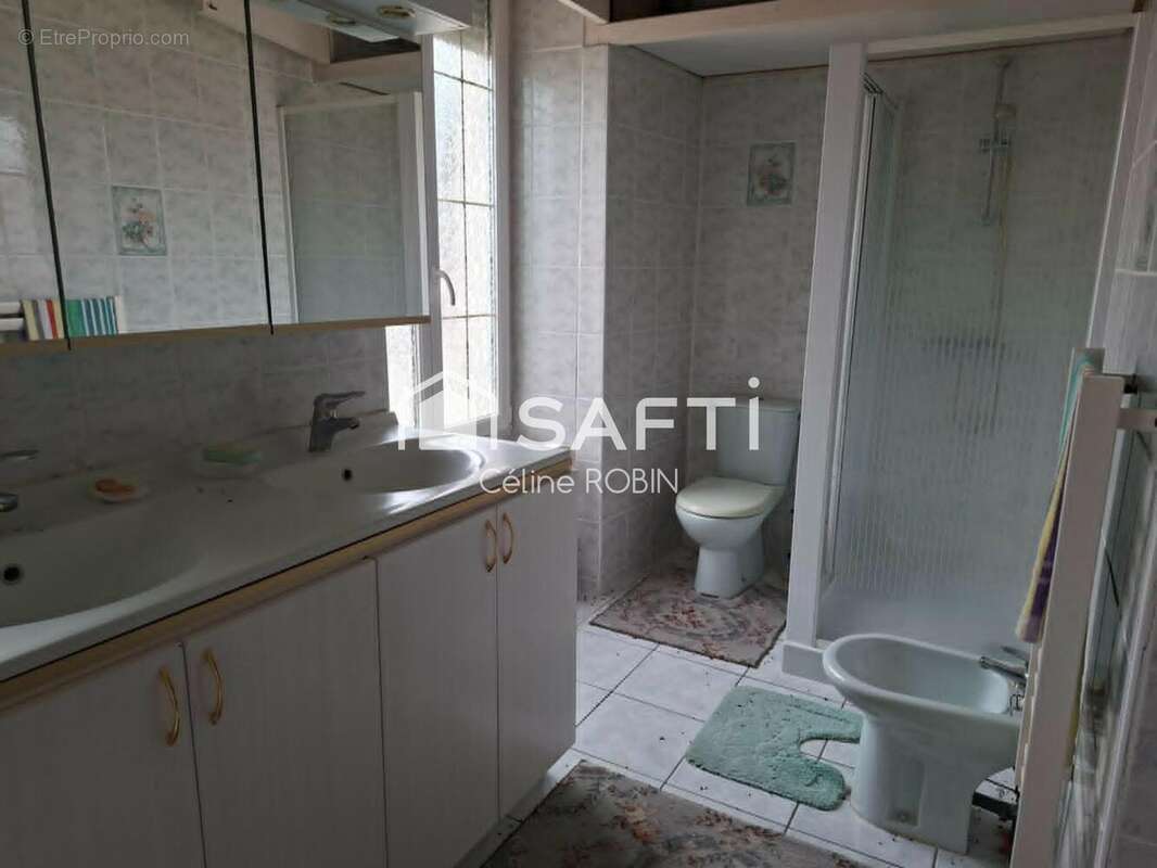 Maison 284 m² à Louhans  - photo 3