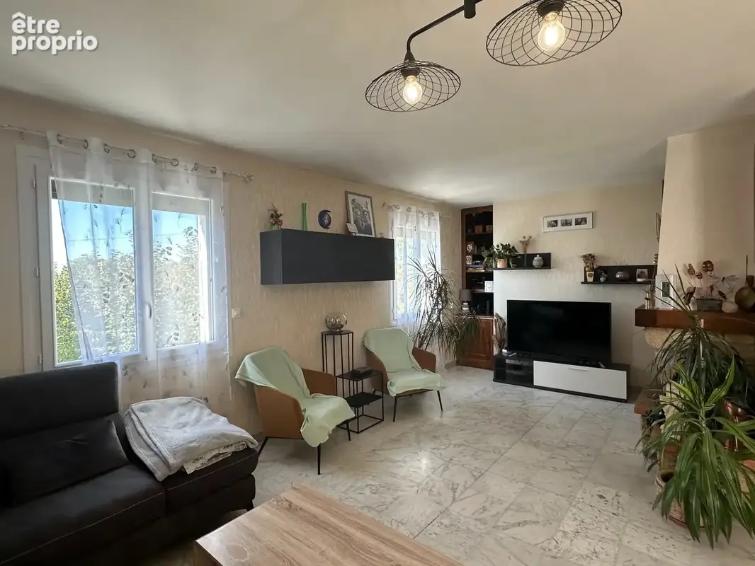 Maison 5 pièces 124 m² à vendre à Montgivray (36400) - photo 2