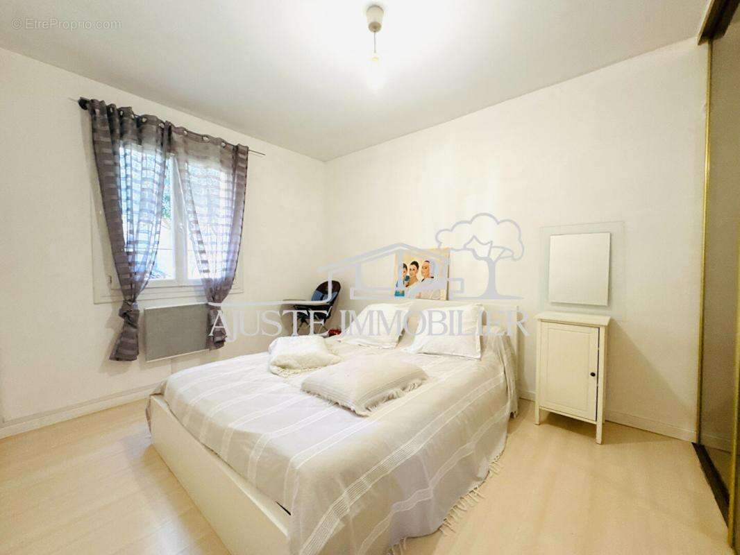 Maison à SAINT-VICTORET