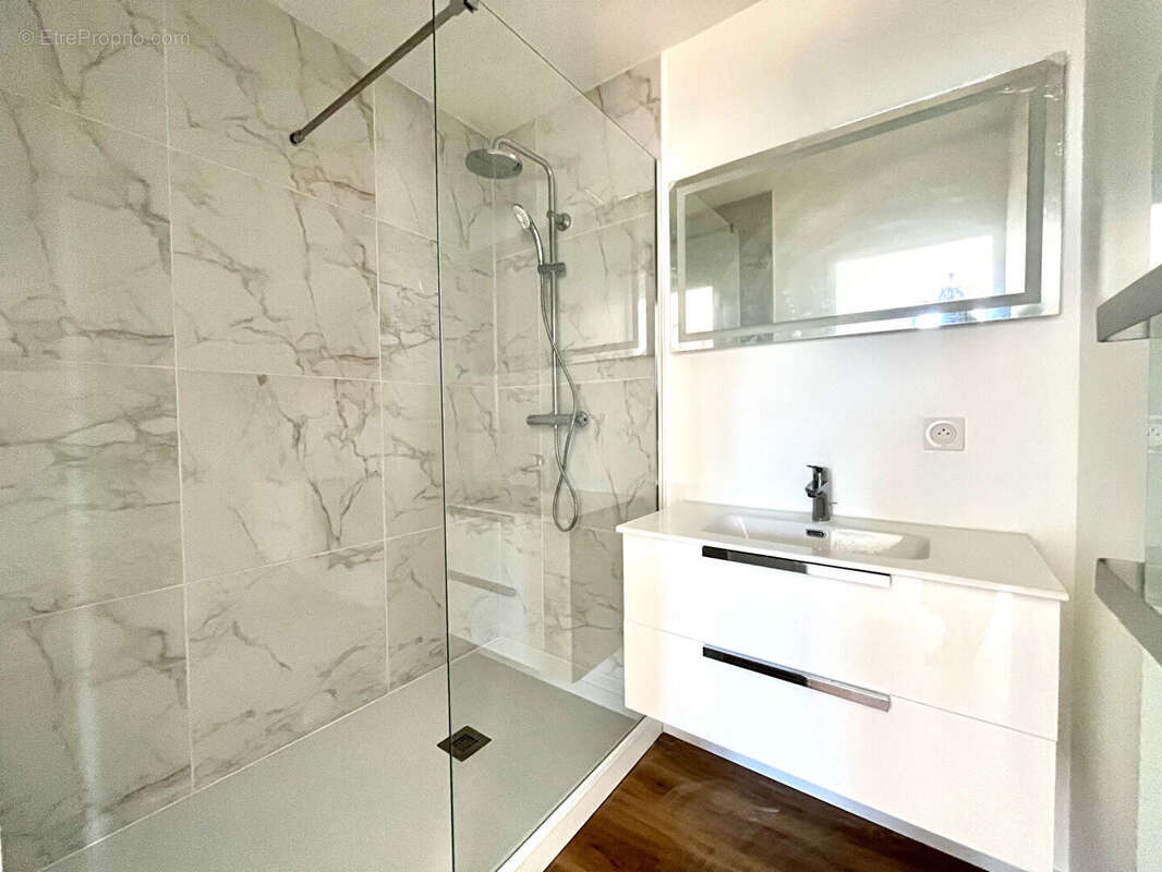 Appartement à AIX-LES-BAINS