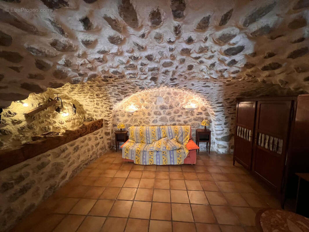 Maison à CORNILLAC