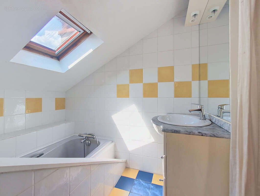 Aix les Bains - Studio au cœur du prestigieux ancien Hôtel Le Splendide - photo 9