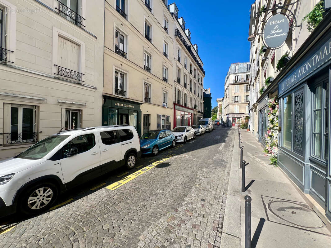 Appartement à PARIS-18E