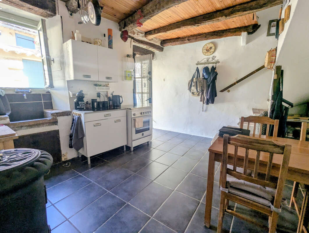 Maison de village avec cour   Charme authentique   La Caunette - photo 8