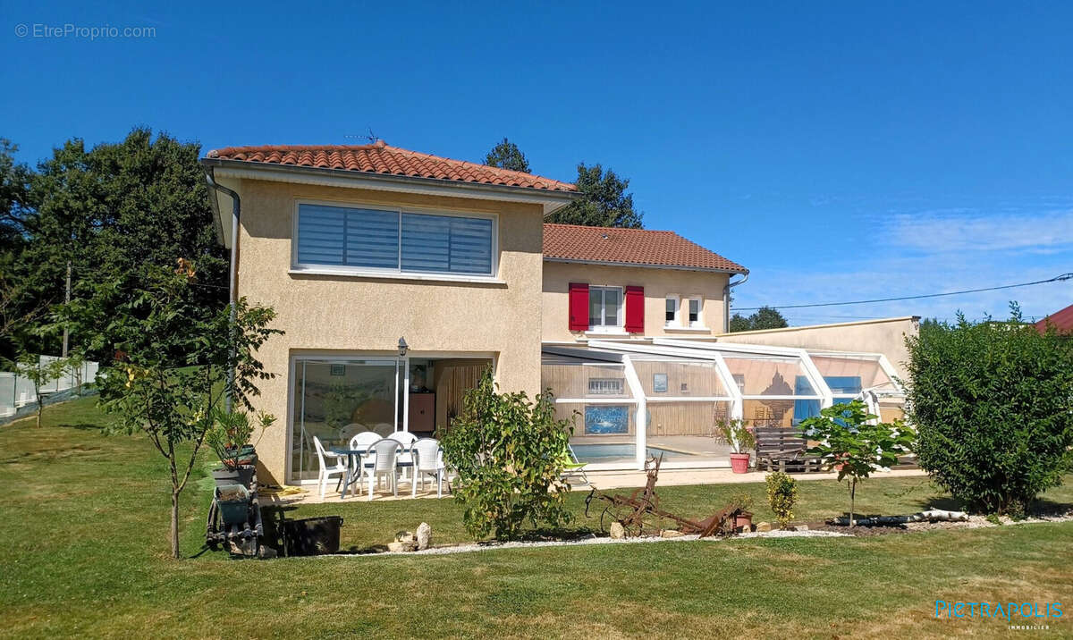 Maison 163 m² à Dommartin  - photo 2