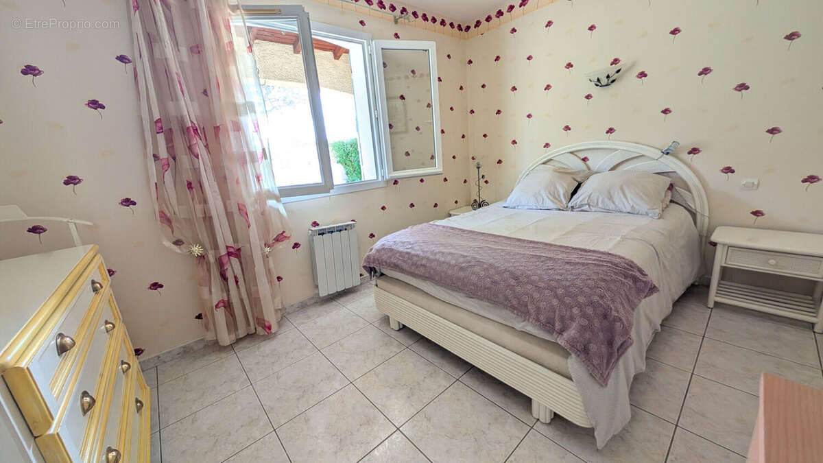 Maison à ESPONDEILHAN