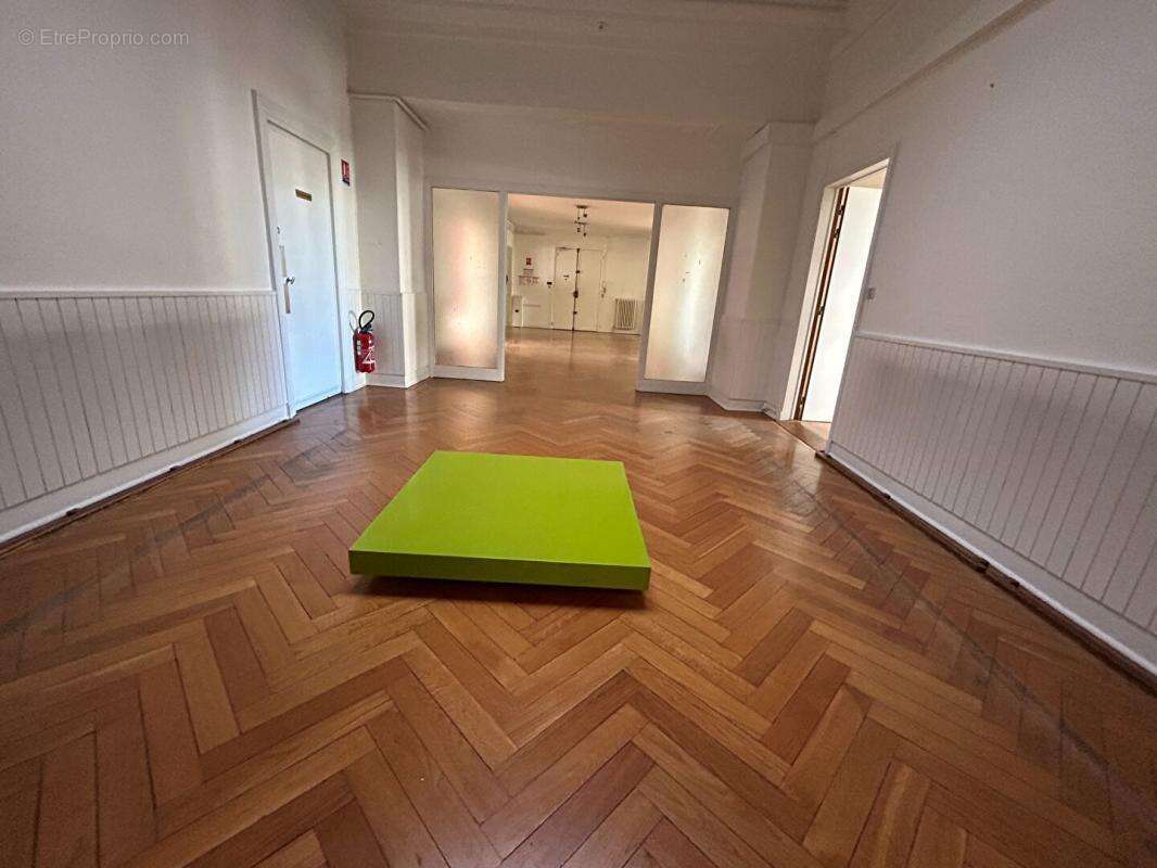 Appartement Clermont Ferrand 8 pièces 305 m2 - photo 3