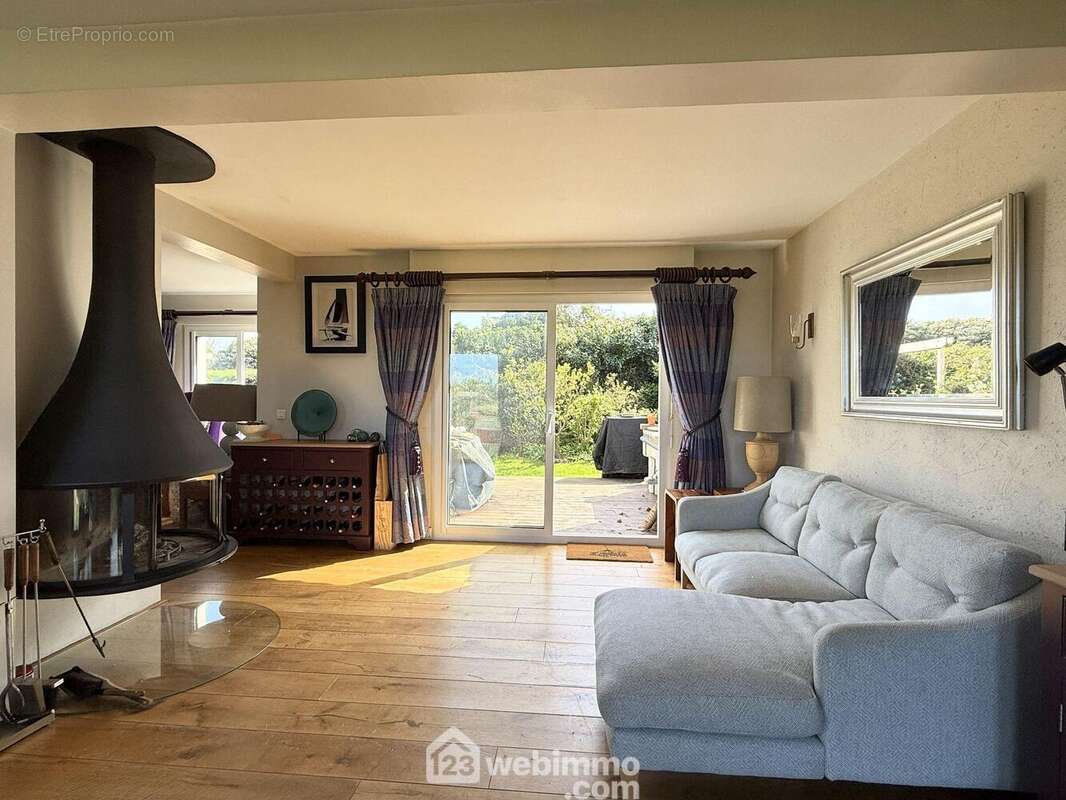 Maison 125 m² à Tredrez-Locquemeau  - photo 8