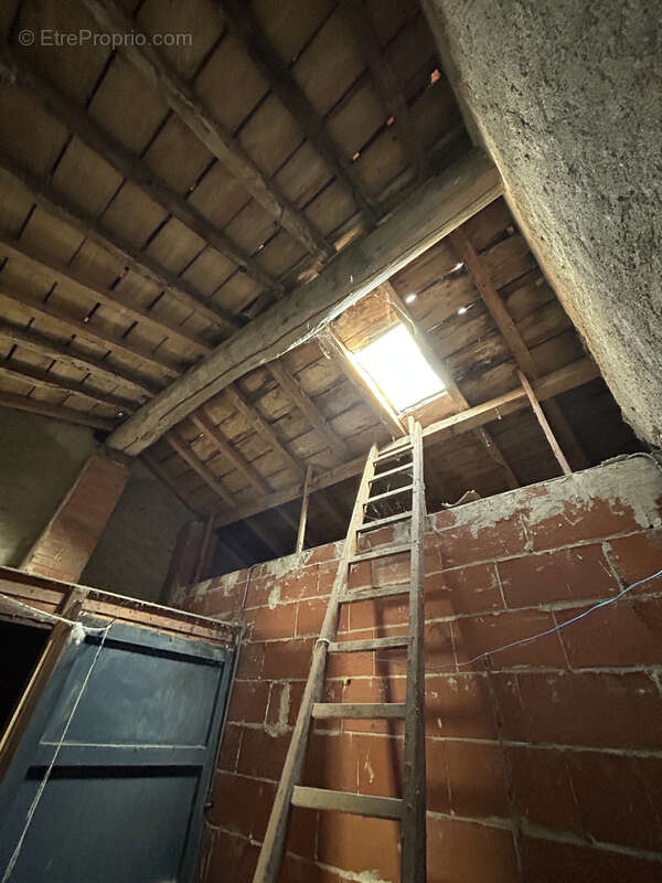 Sur la Promenade à Alzonne, maison de village de 65m2 à rénover. - photo 5