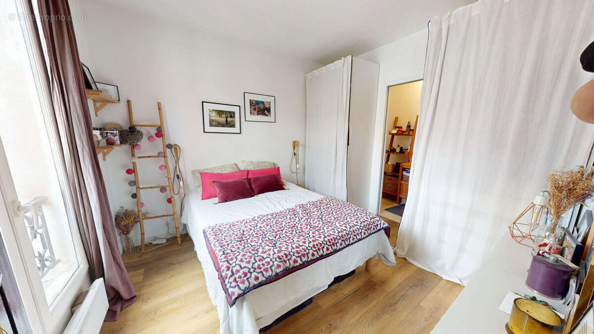 Appartement à PARIS-11E