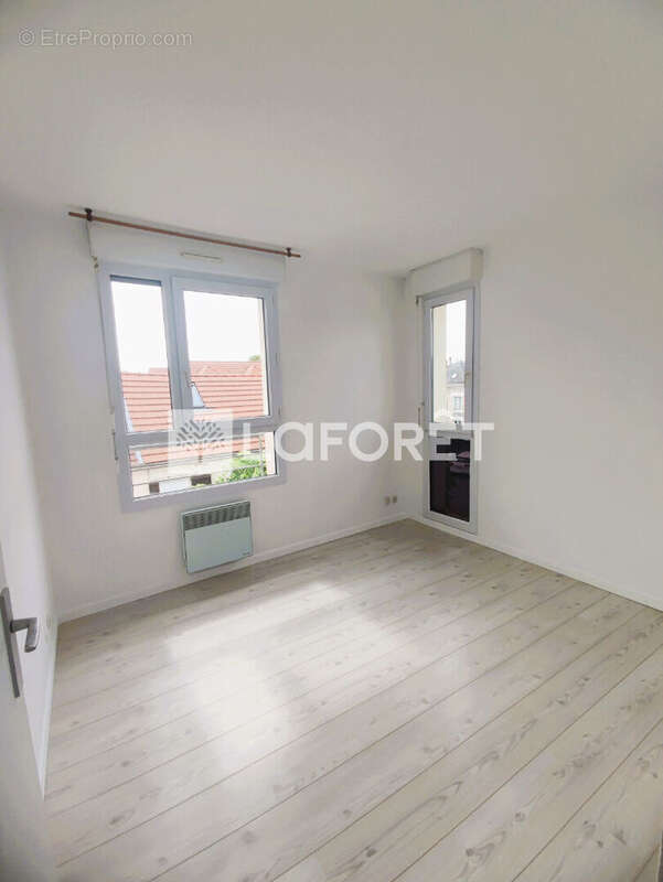 Appartement à ROSNY-SUR-SEINE
