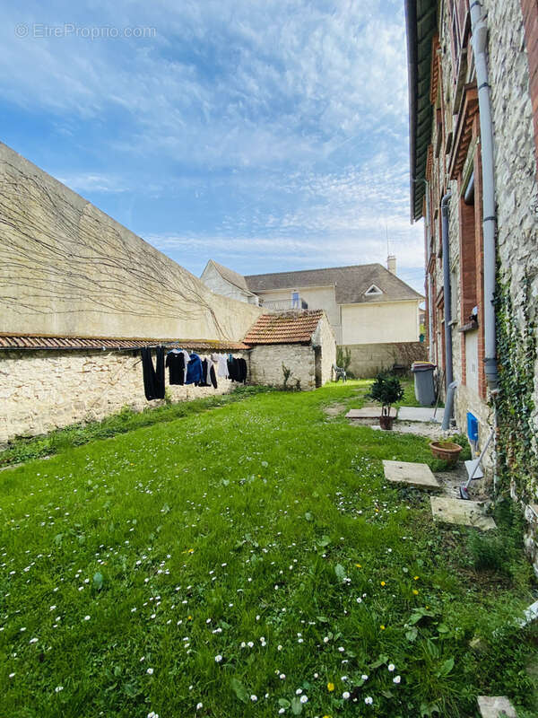 Appartement à MONTEREAU-FAULT-YONNE