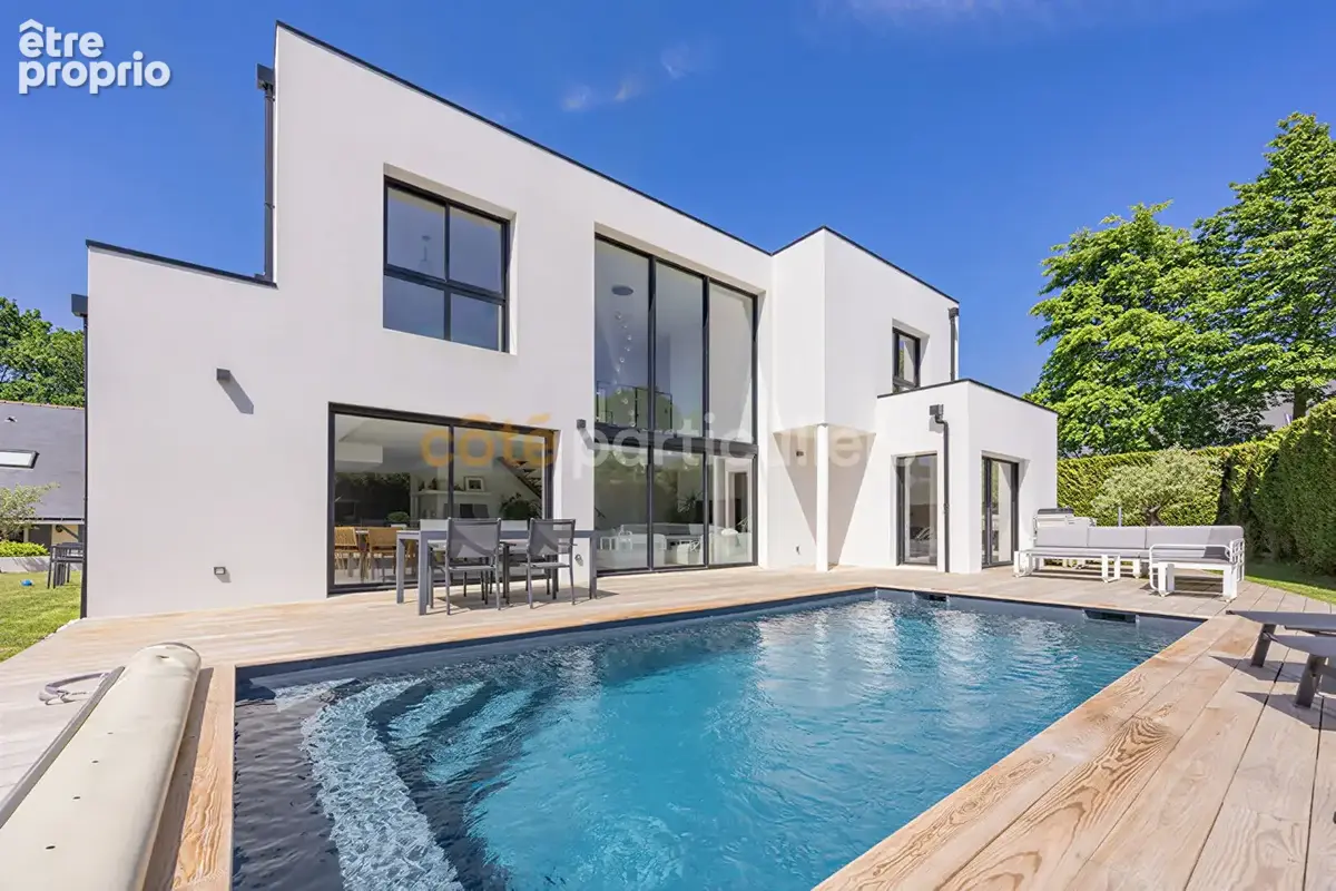 Maison contemporaine 2023 -- 191 m² -- Piscine chauffée -- Sautron - photo 3