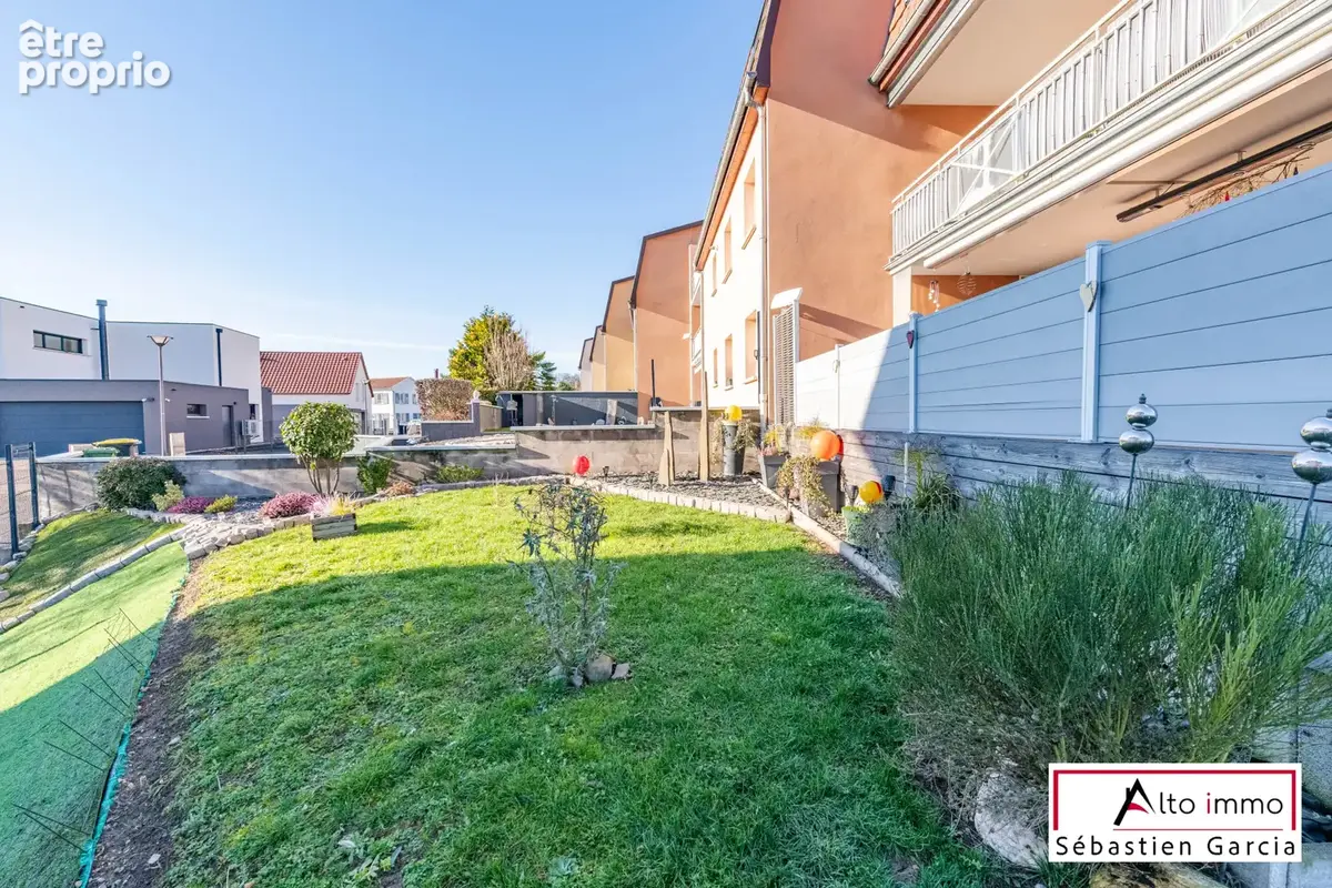Appartement  T3/T4 de 88 m2 + 42 m2 de terrasse - Jardin de 200 m2 & double garage Soufflenheim Golf - photo 6