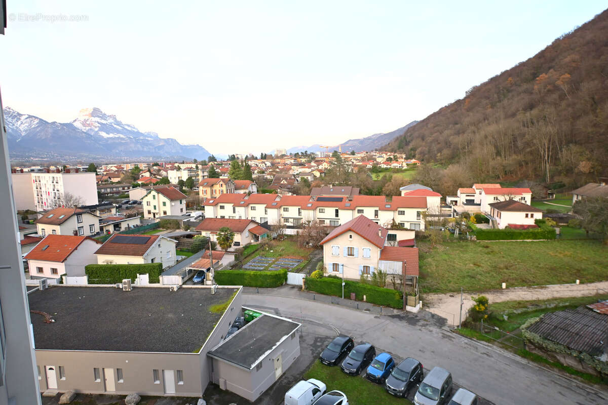 Appartement à DOMENE