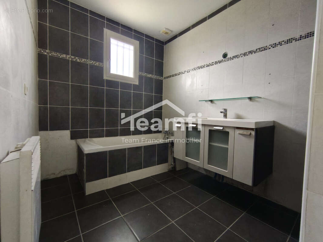 Maison 100 m² à Villeneuve-Sur-Cher  - photo 4
