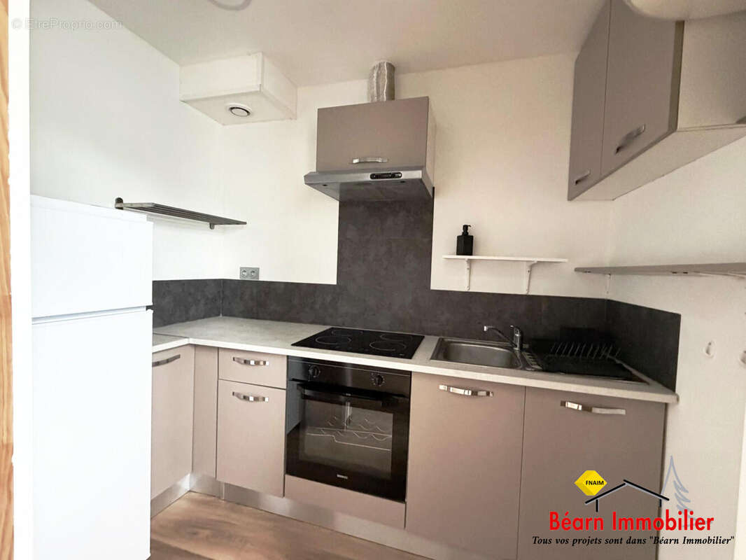 Appartement 40 m² à Salies-De-Bearn  - photo 2