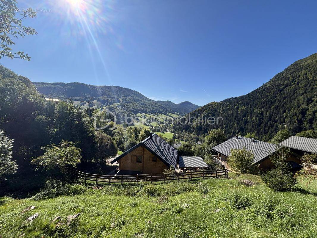 Terrain à AILLON-LE-JEUNE