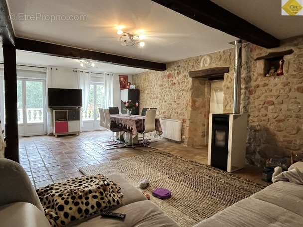 Maison à VICQ-SUR-GARTEMPE