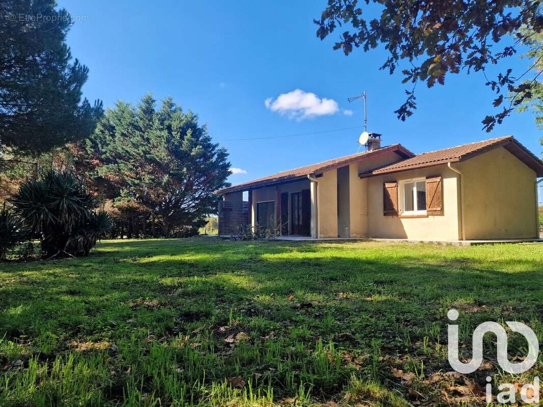 Photo 2 - Maison à CERE