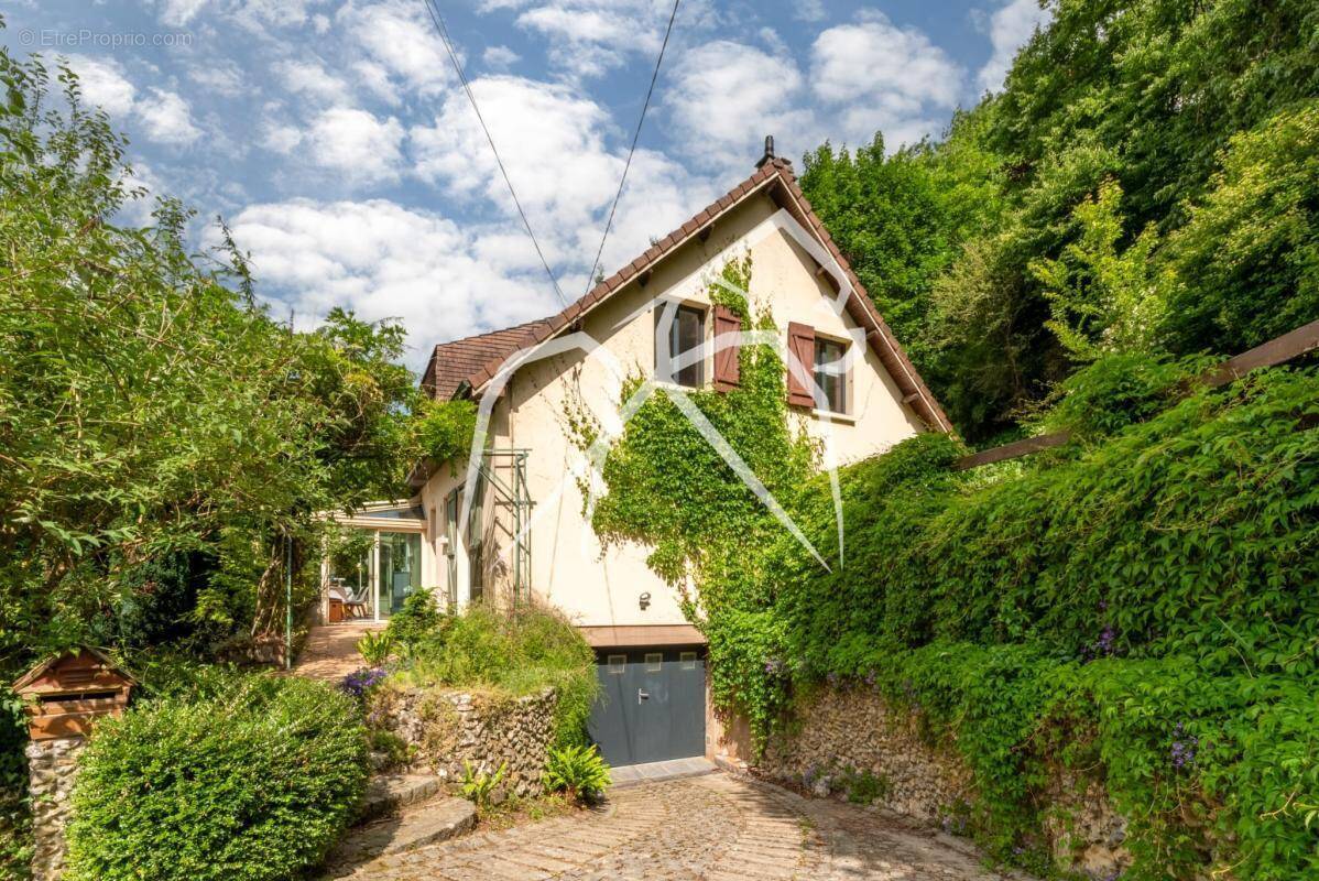 Maison à AMFREVILLE-LA-MI-VOIE