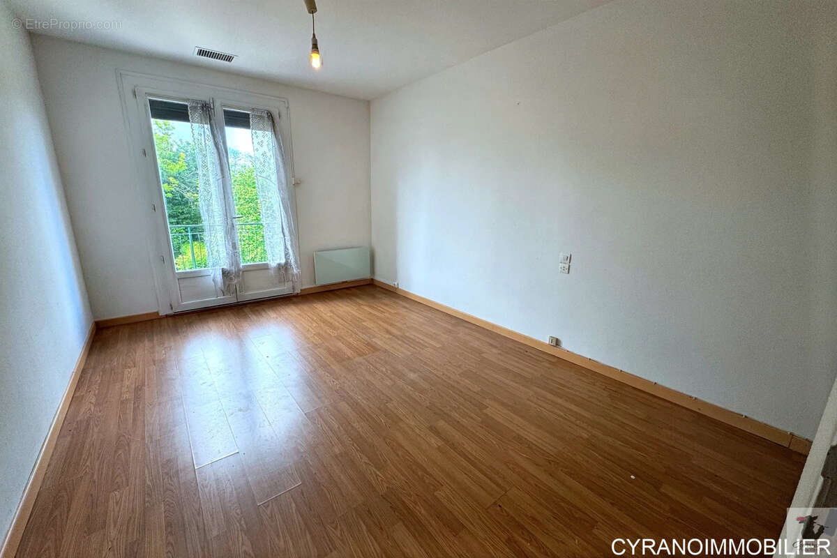 Maison familiale   4 chambres   Grand sous-sol aménageable   Impasse au calme   hauteurs de Mouleydier - photo 6